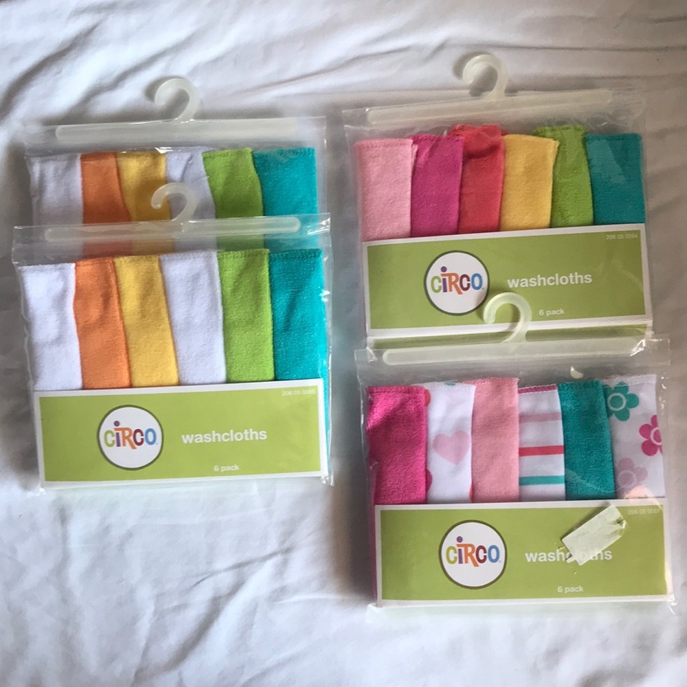 Lot of Four New Circo Washcloths